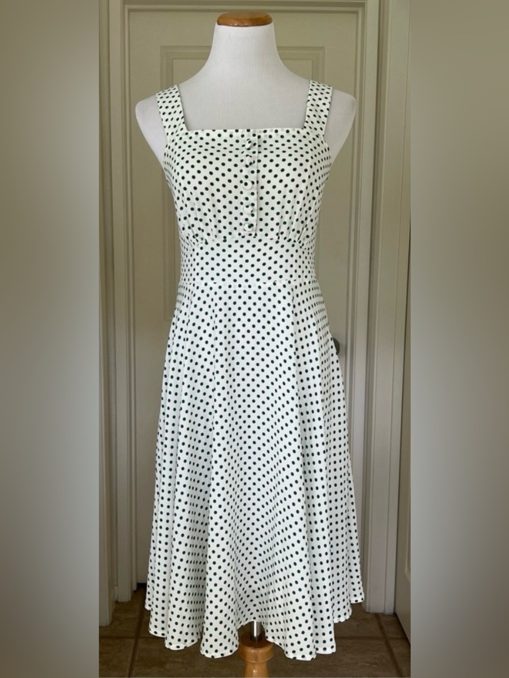 NWOT Retro Belle Pogue Polka Dot Dress size Medium
